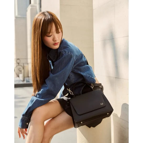 Gala bag กระเป๋าถือมีสายสะพาย สีดำ - Image 3
